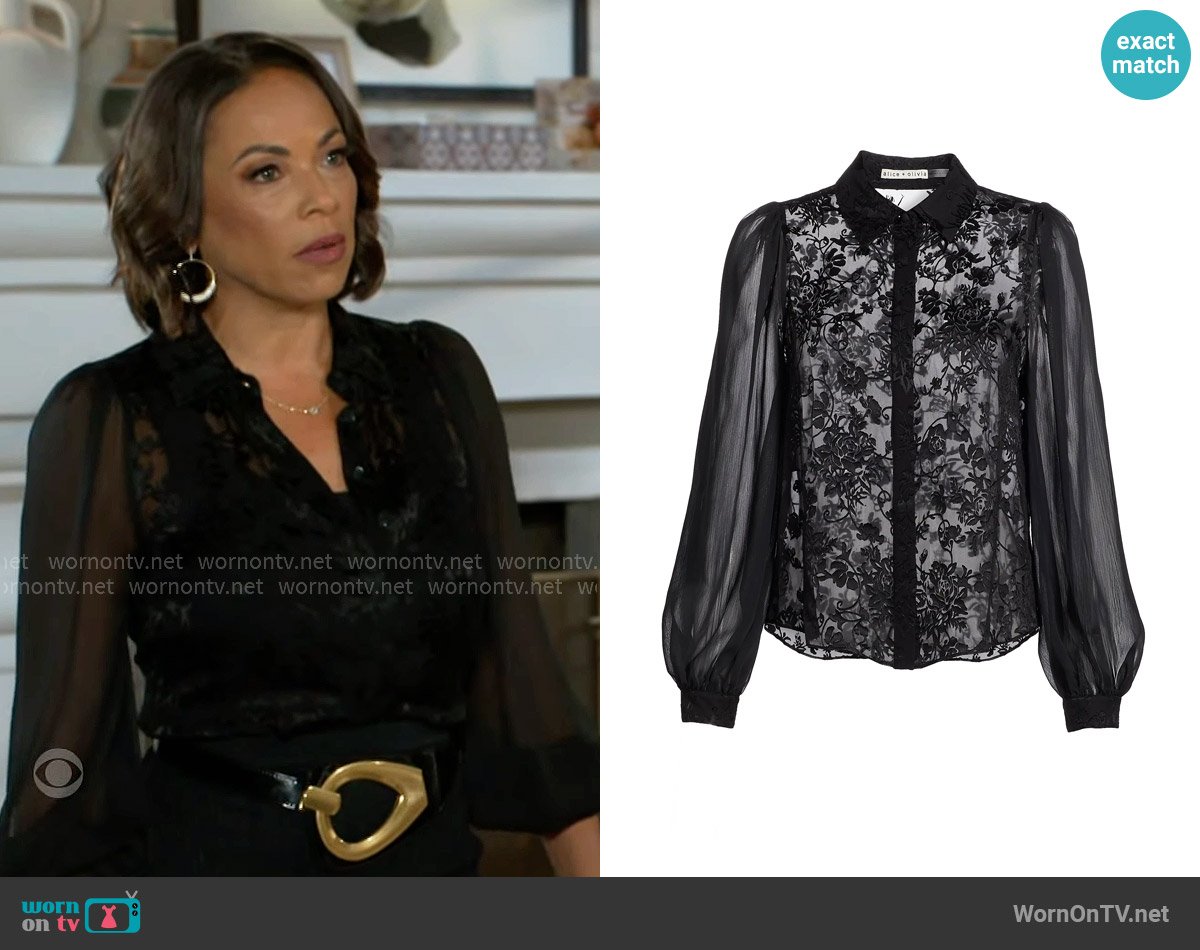 Alice + Olivia Roanne Blouson Sleeve Top worn by Nicole Dupree Richardson (Daphnee Duplaix) on Beyond the Gates