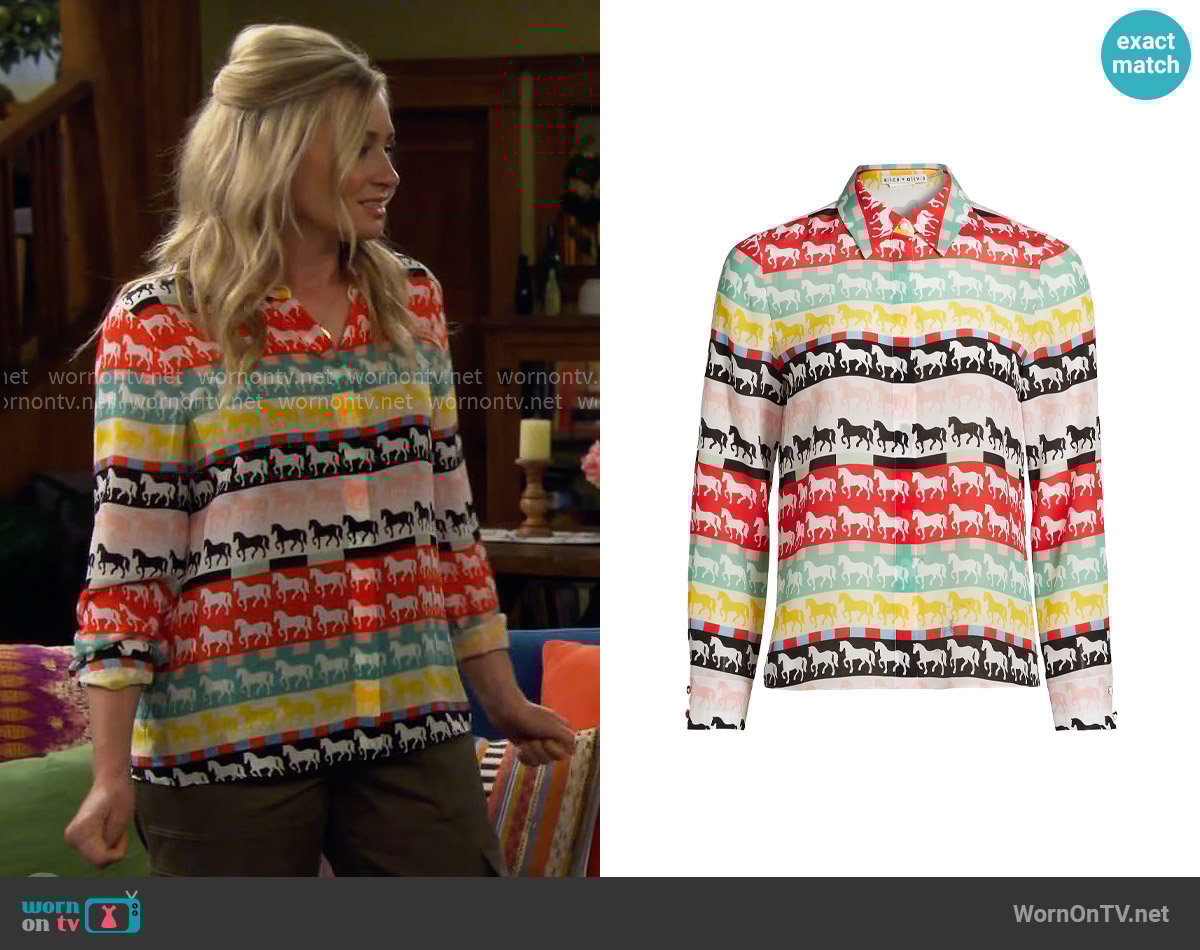 Alice + Olivia Willa Shirt in Stallion worn by Gemma (Beth Behrs) on The Neighborhood