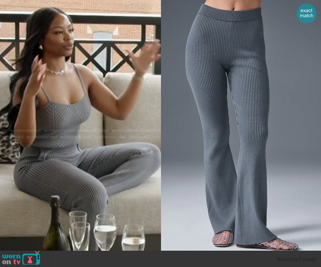 Alo Denim Knit High-Waist Flare Pant worn by Keiarna Stewart on The Real Housewives of Potomac