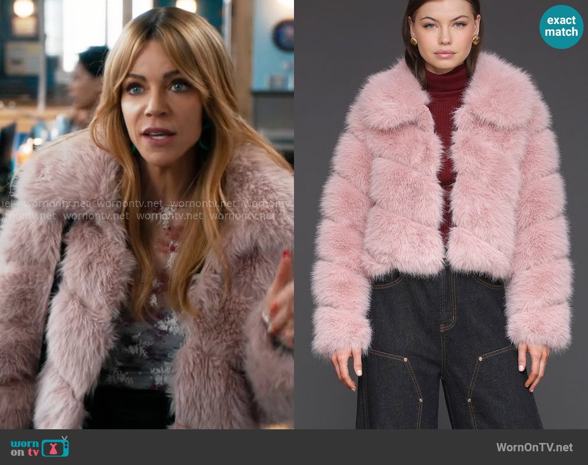 Avec Les Filles Luxe Faux-Fur Paneled Coat in Blush worn by Morgan Gillory (Kaitlin Olson) on High Potential