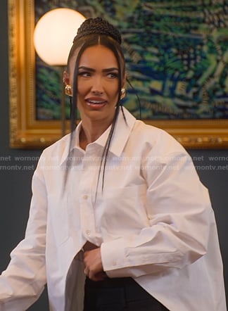 Bre's white high and low shirt on Selling Sunset