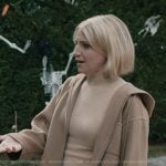 Sharon’s beige hooded zip jacket on Elsbeth