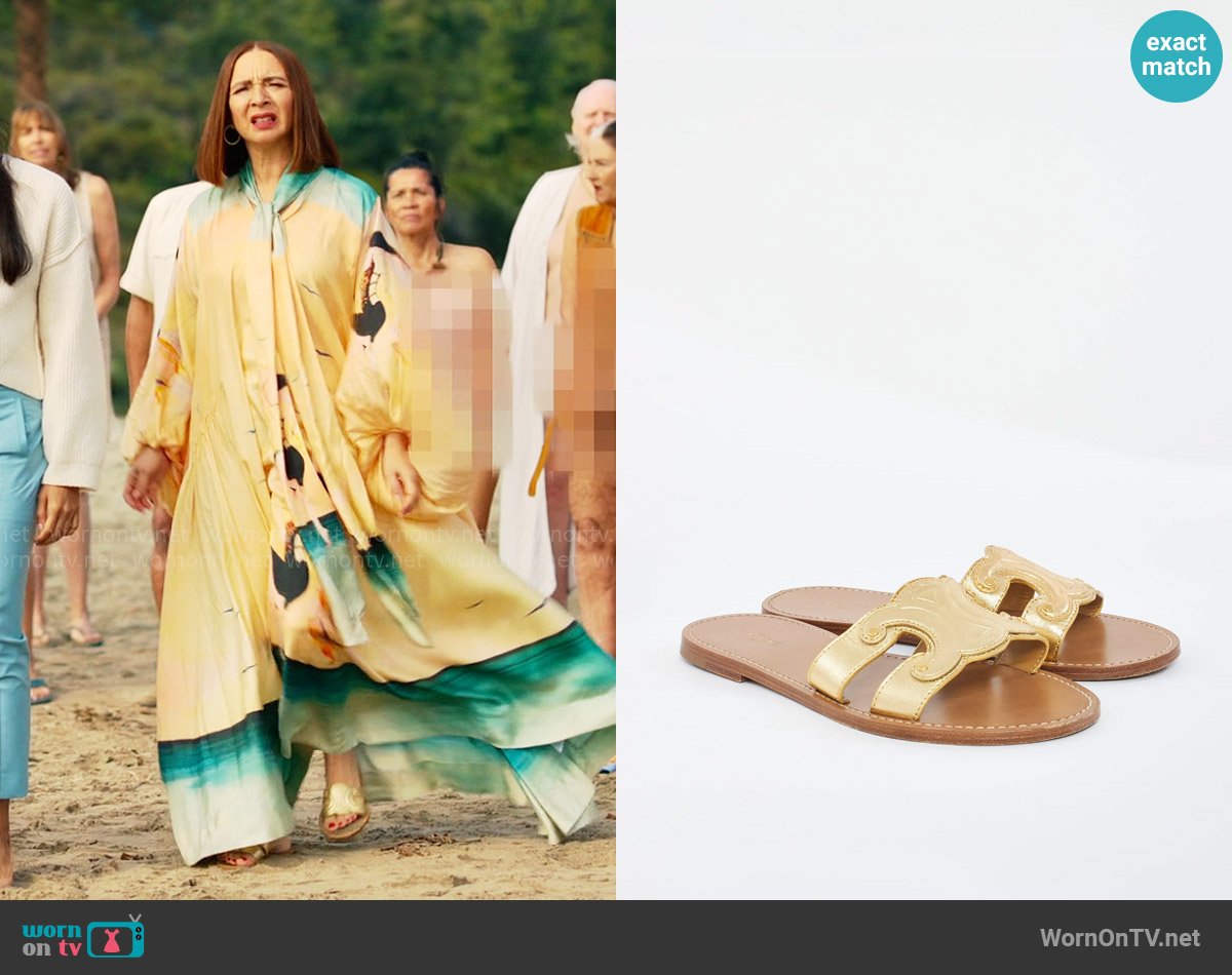 Celine Triomphe leather mules worn by Molly Novak (Maya Rudolph) on Loot