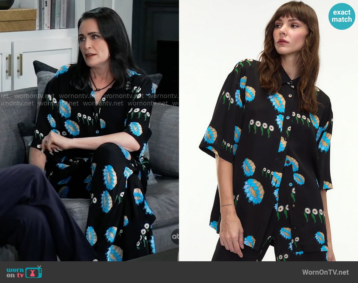 Cynthia Rowley Blake Camp Shirt in Black Abstract Floral worn by Lois Cerullo (Rena Sofer) on General Hospital
