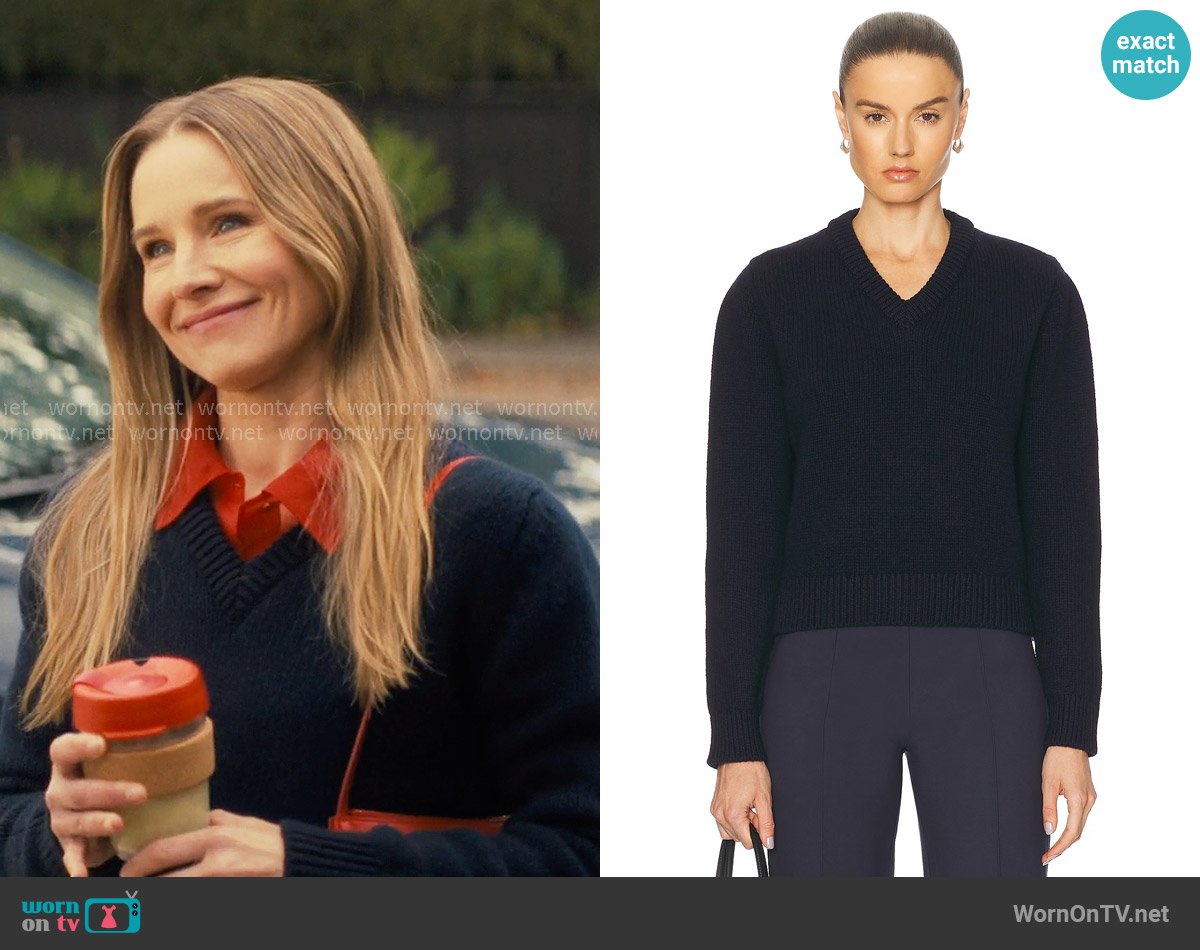 &Daughter Glenn V-Neck Sweater worn by Joanne (Kristen Bell) on Nobody Wants This
