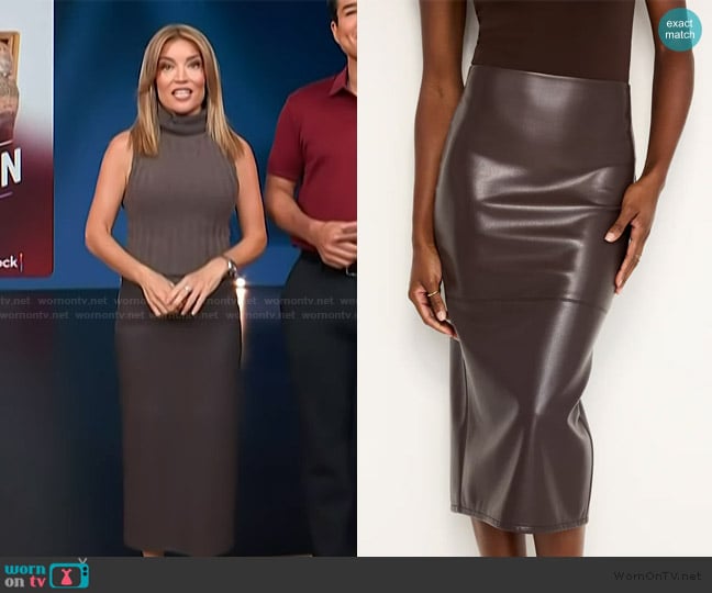 Good American Faux Leather Midi Skirt worn by Kit Hoover on Access Hollywood
