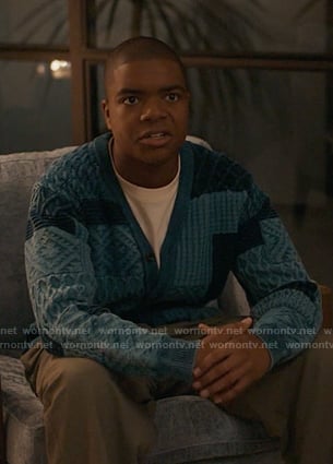 Harry's blue patchwork cardigan on 9-1-1