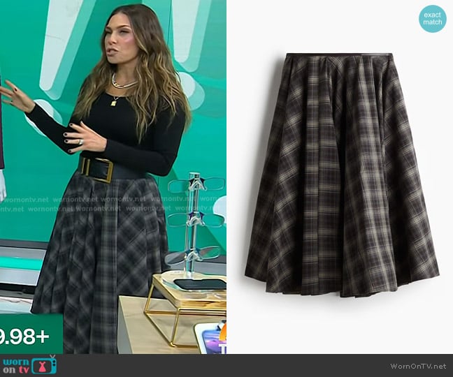 H&M Cotton Circle Skirt in Dark gray/plaid worn by Melissa Garcia on Today