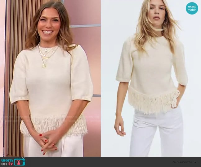 H&M Sweater with Fringe in Light beige worn by Melissa Garcia on Sherri