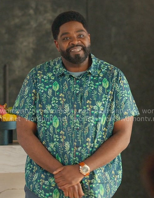 Howard's leaf print shirt on Loot