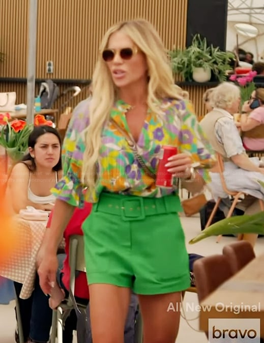 Jennifer’s floral print top and belted shorts on The Real Housewives of Orange County