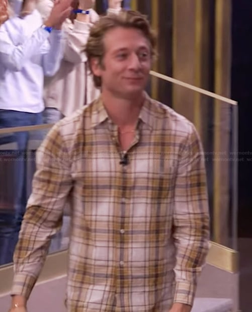 Jeremy Allen White’s plaid shirt on Live with Kelly and Mark