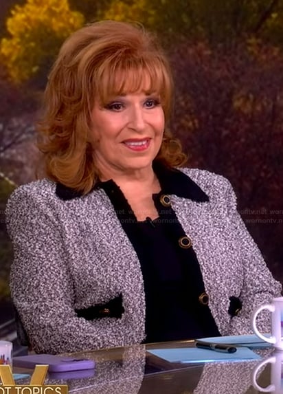 Joy's contrasting jacket on The View