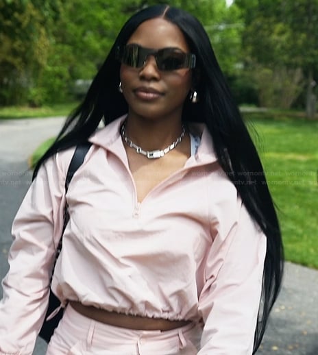 Keiarna's pink cropped jacket and pants on The Real Housewives of Potomac
