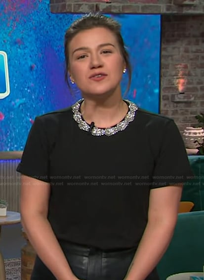 Kelly’s black embellished neckline tee on The Kelly Clarkson Show