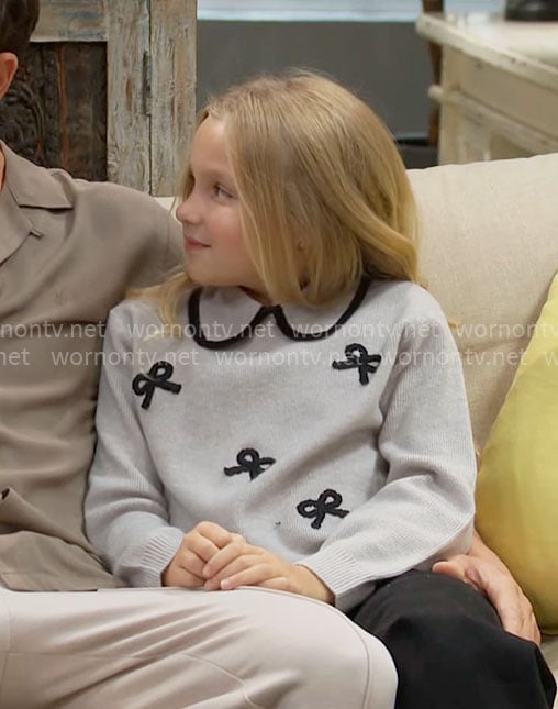 Kelly’s grey bow sweater on The Bold and the Beautiful