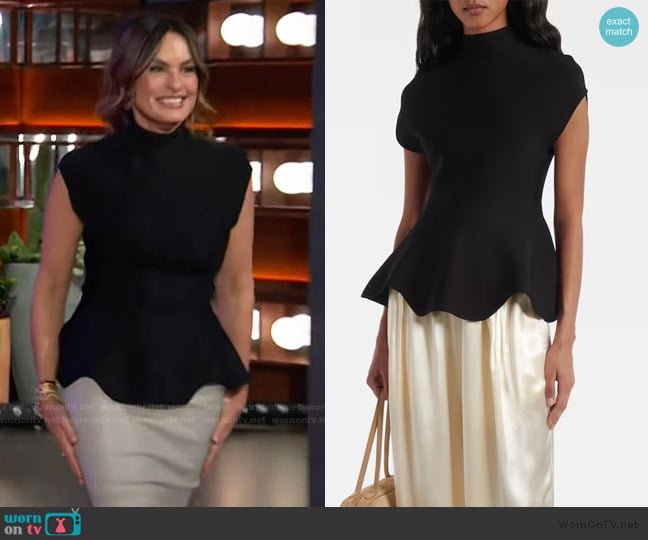 Khaite Andra peplum top worn by Mariska Hargitay on The Kelly Clarkson Show