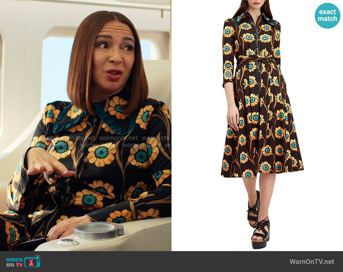 La DoubleJ La Comasca Shirt Dress Daisychain Black worn by Molly Novak (Maya Rudolph) on Loot