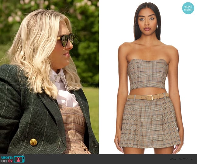 Gina’s plaid mini skirt on RHOC