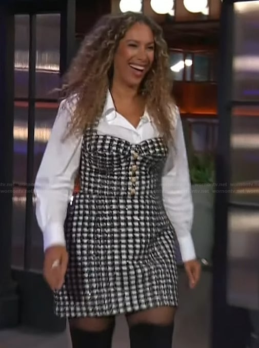 Leona Lewis’s metallic tweed halter dress on The Kelly Clarkson Show