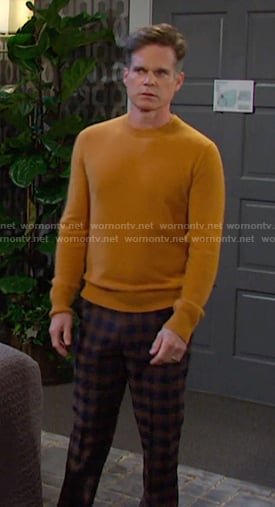 Leo’s plaid pants on Days of our Lives