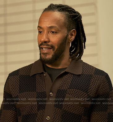 Lewi’s brown checkered crochet shirt on Reasonable Doubt