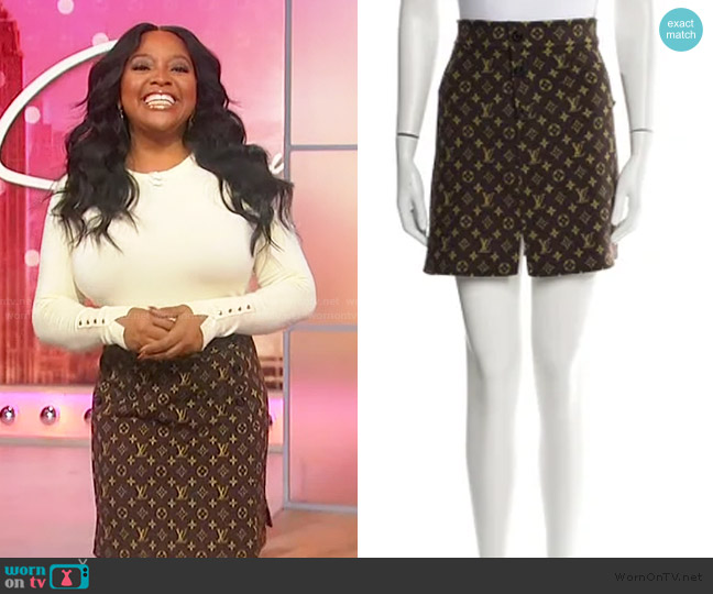 Louis Vuitton  Monogram Logo Skirt worn by Sherri Shepherd on Sherri