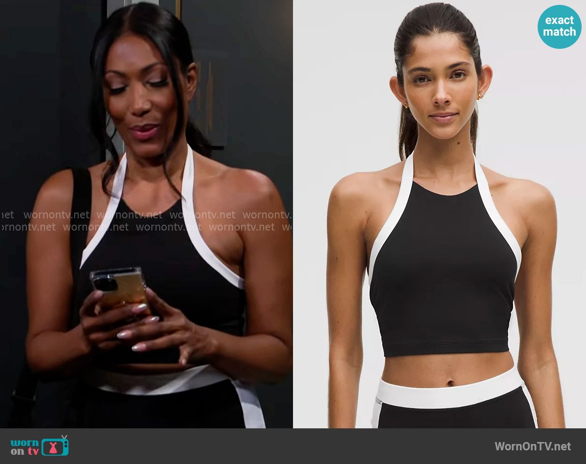Lululemon Nulu Cropped Halter Tank Top in Black / White worn by Dana 'Leslie' Thomas (Trisha Mann-Grant) on Beyond the Gates