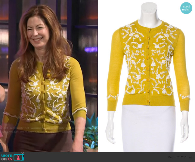 L'Wren Scott Cashmere Blend Cardigan worn by Dana Delany on The Kelly Clarkson Show
