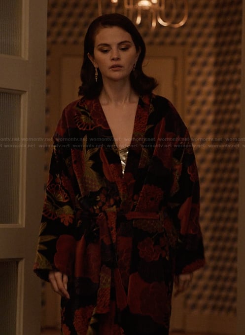 Mabel's black floral robe on Only Murders in the Building