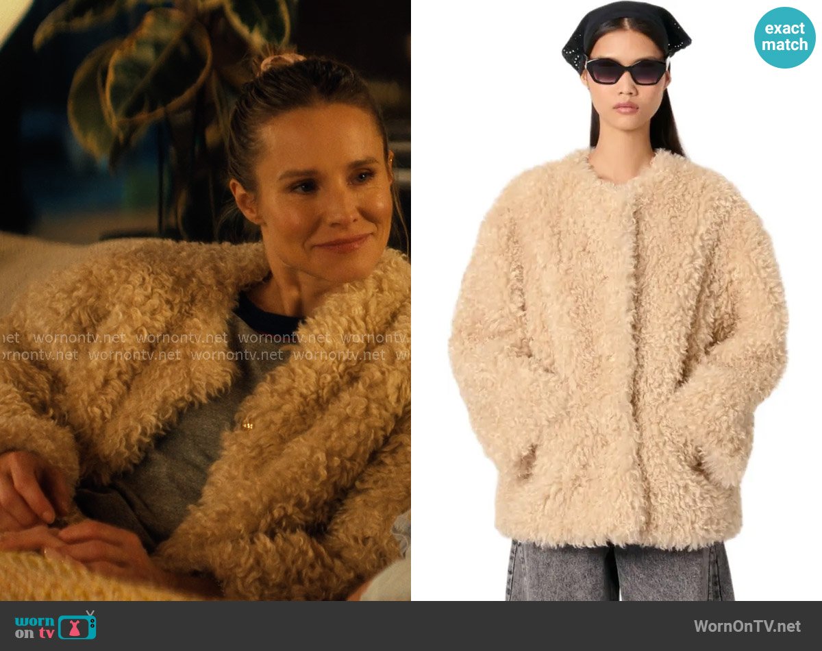 Maje Short faux fur coat worn by Joanne (Kristen Bell) on Nobody Wants This