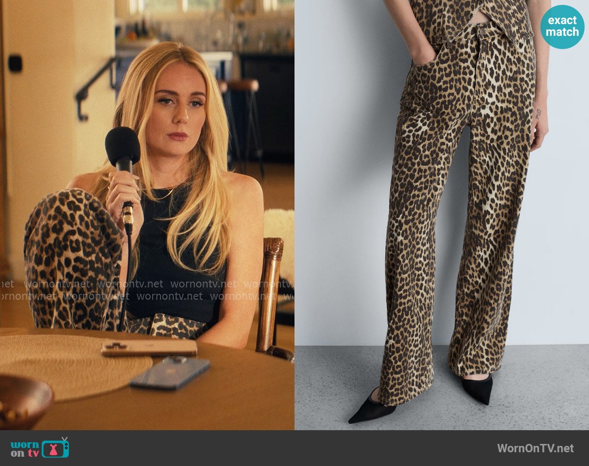 Mango High-waisted straight-fit jeans with leopard print worn by Morgan (Justine Lupe) on Nobody Wants This