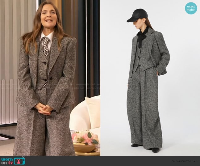 Max Mara Wool and silk tweed gilet worn by Drew Barrymore on The Drew Barrymore Show
