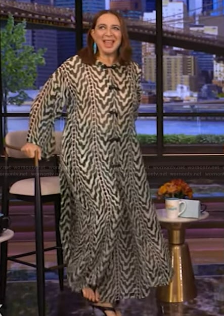 Maya Rudolph’s printed kaftan on Live with Kelly and Mark