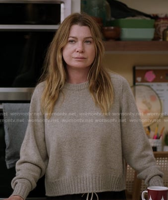 Meredith's beige crew neck sweater on Greys Anatomy