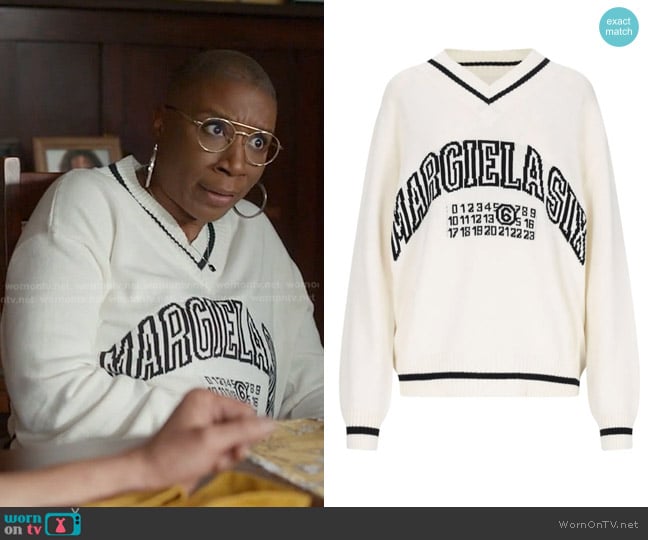 MM6 Maison Margiela Logo-knit V-neck Jumper worn by Henrietta Wilson (Aisha Hinds) on 9-1-1
