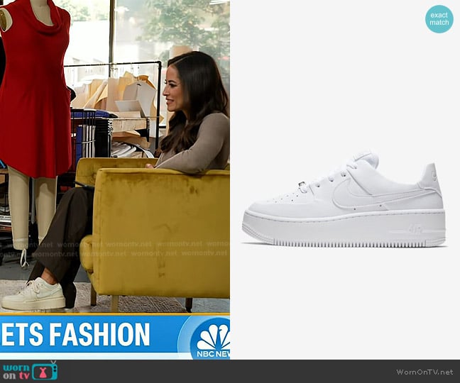 Nike Nike Air Force 1 Sage Low worn by Kaylee Hartung on Today