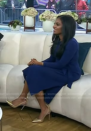 Niro Feliciano's gold heel pumps on Today