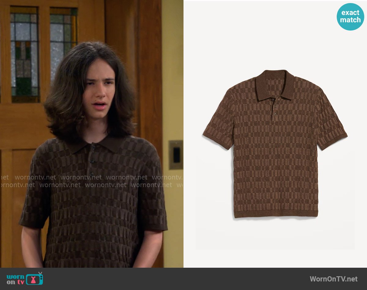 Old Navy Short-Sleeve Sweater-Knit Polo worn by Grover Johnson (Hank Greenspan) on The Neighborhood