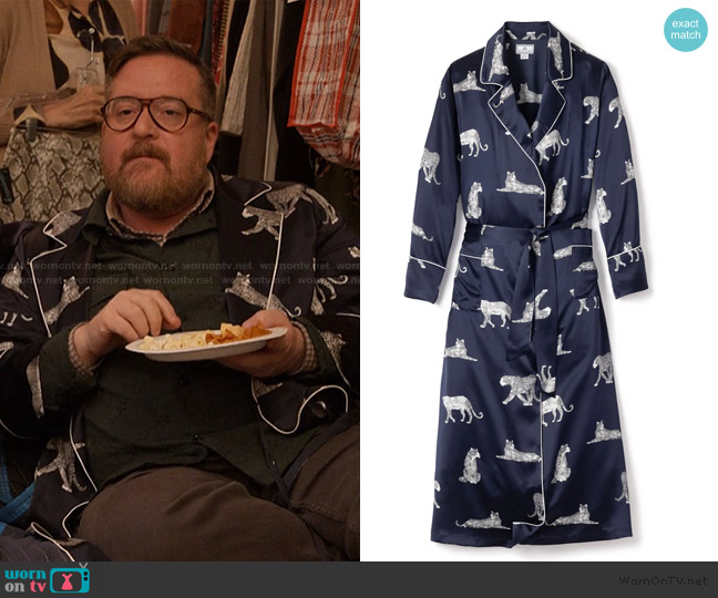 Petite Plume Silk Long Robe in Panthère de Nuit worn by Howard Morris (Michael Cyril Creighton) on Only Murders in the Building