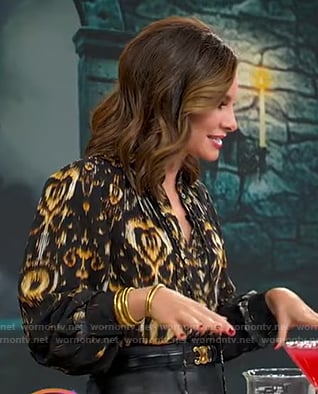 Rebecca's black leather belt on Good Morning America