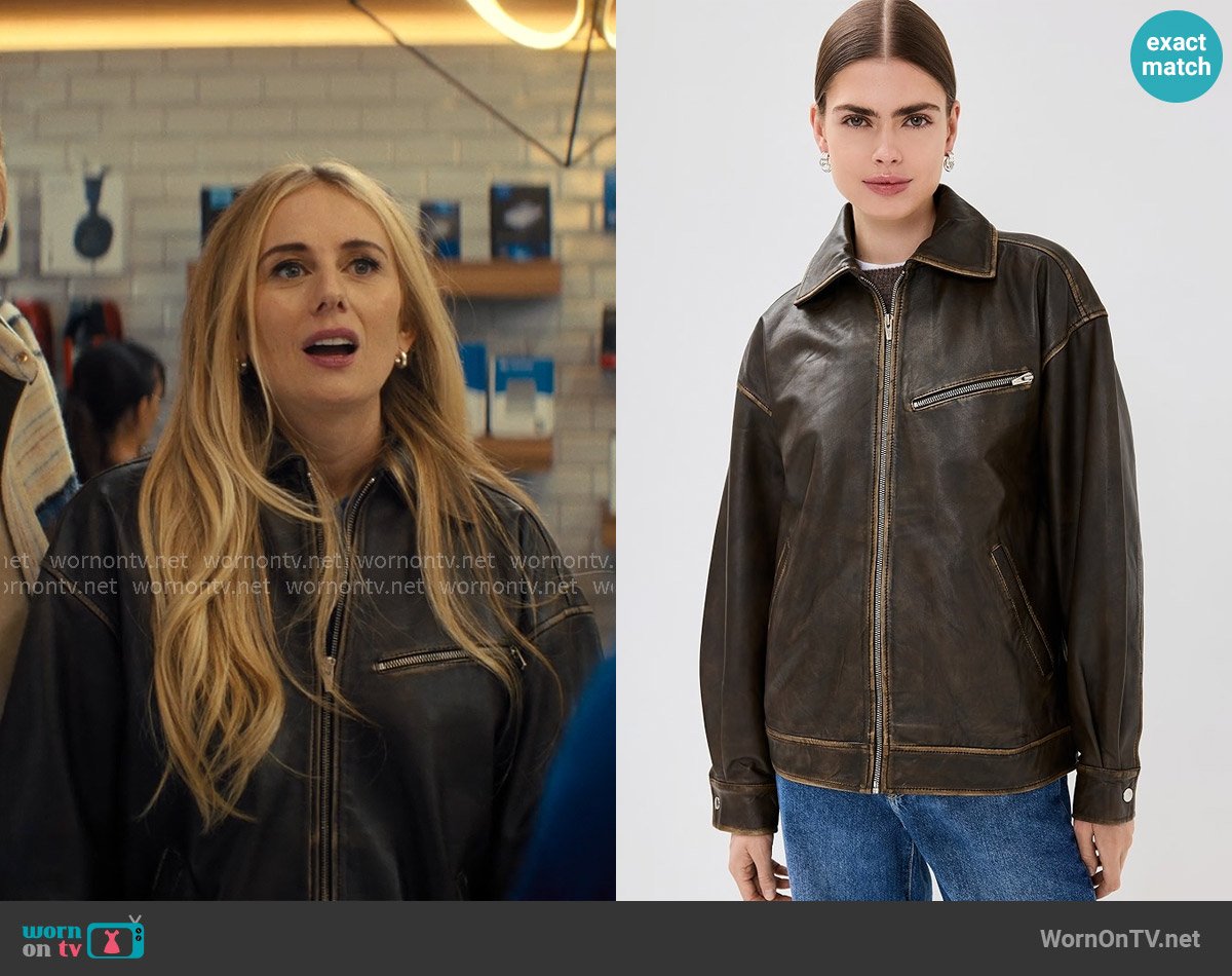  worn by Morgan (Justine Lupe) on Nobody Wants This