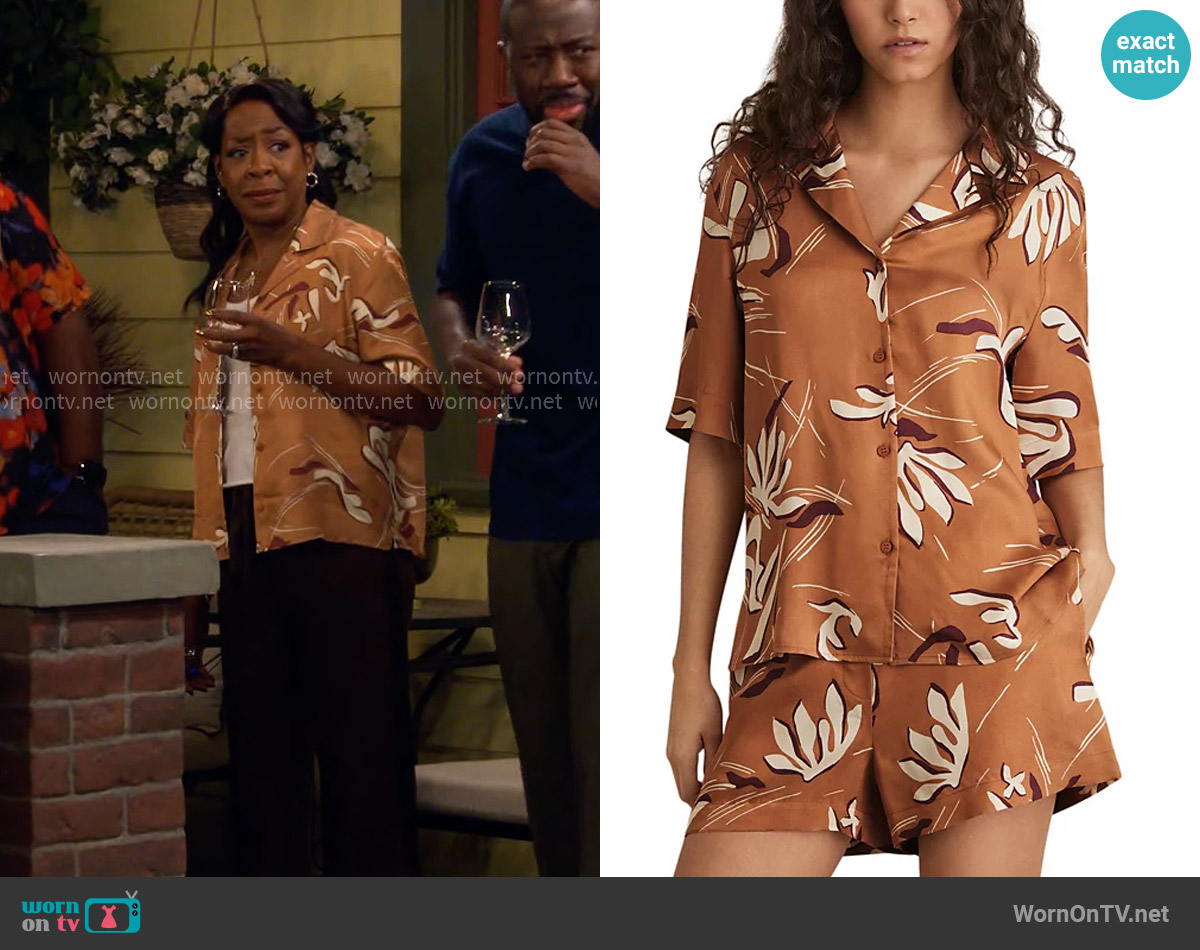 Reiss Sandy Floral Print Shirt worn by Tina Butler (Tichina Arnold) on The Neighborhood