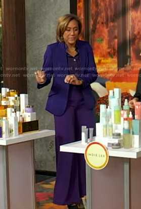 Robin’s purple blazer and wide-leg pants on Good Morning America
