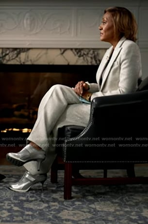 Robin's silver heeled sneakers on Good Morning America