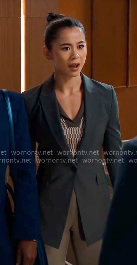 Sarah's patterned polo sweater and blazer on Matlock
