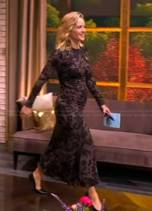 Sara’s black lace dress on The View