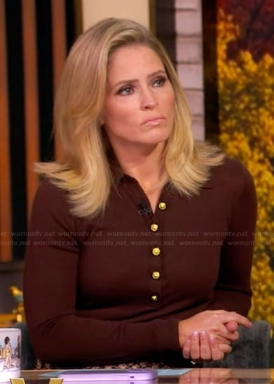 Sara's brown sweater and lace skirt on The View