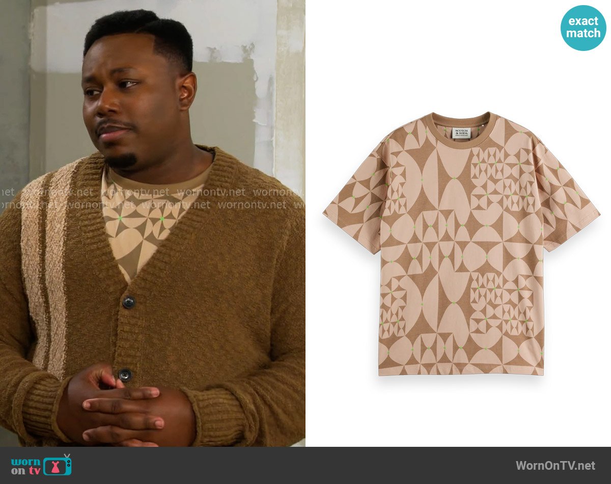 Scotch & Soda Diamond Print Relaxed Fit T-Shirt worn by Marty (Marcel Spears) on The Neighborhood