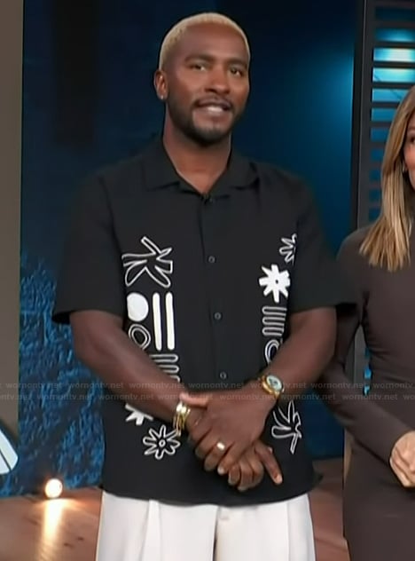 Scott’s black embroidered shirt on Access Hollywood